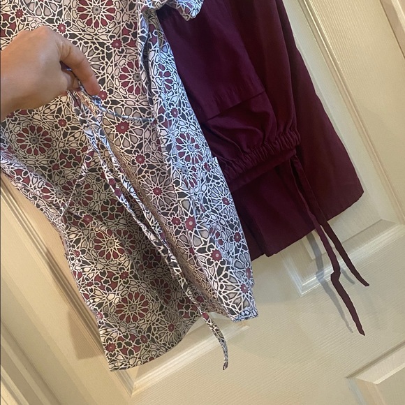 Stylish Women's Geometric Print Uniform Scrub Top with Pants Set - Picture 5 of 8